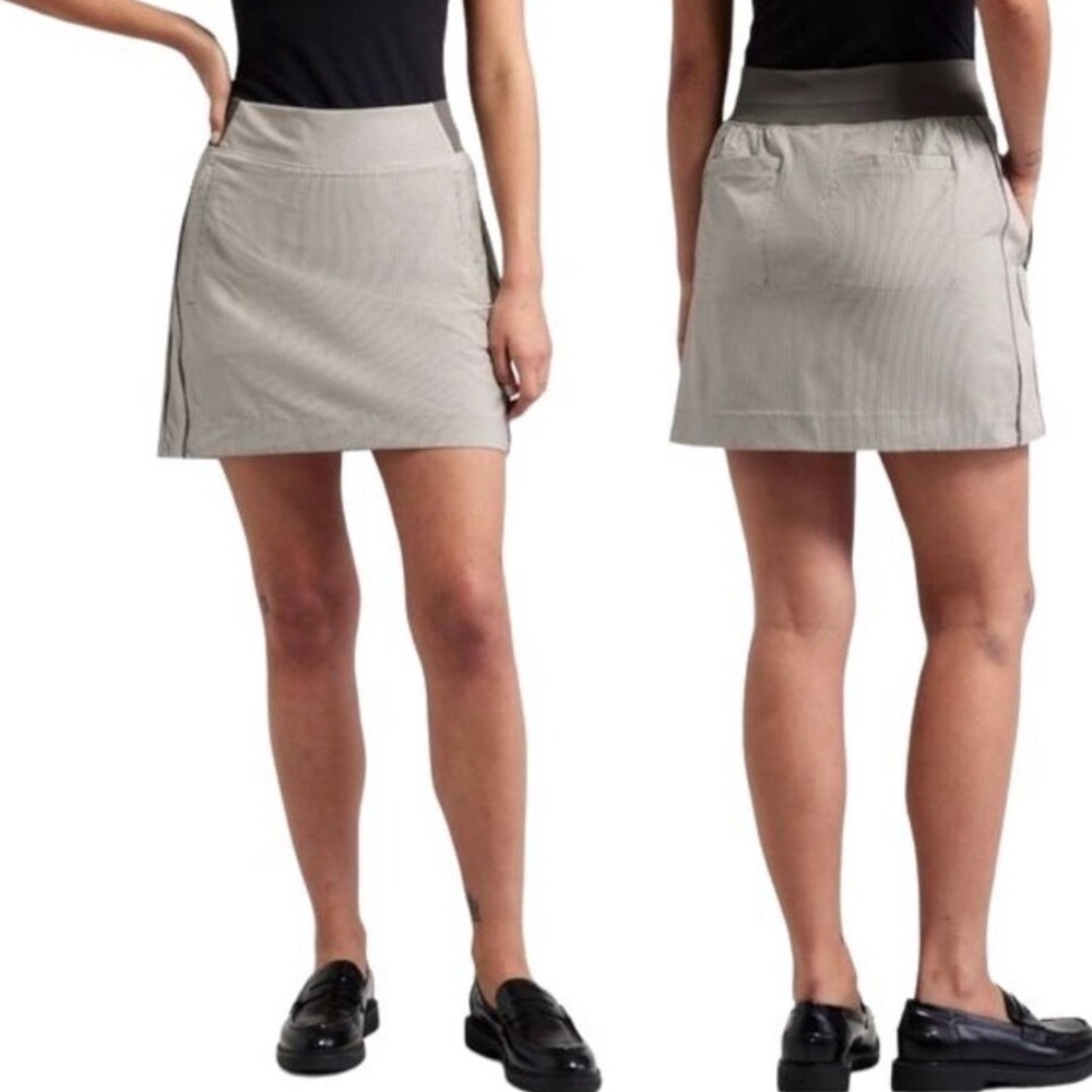 Athleta Brooklyn gray striped textured 16” skort with built in shorts Sz-16.  B3